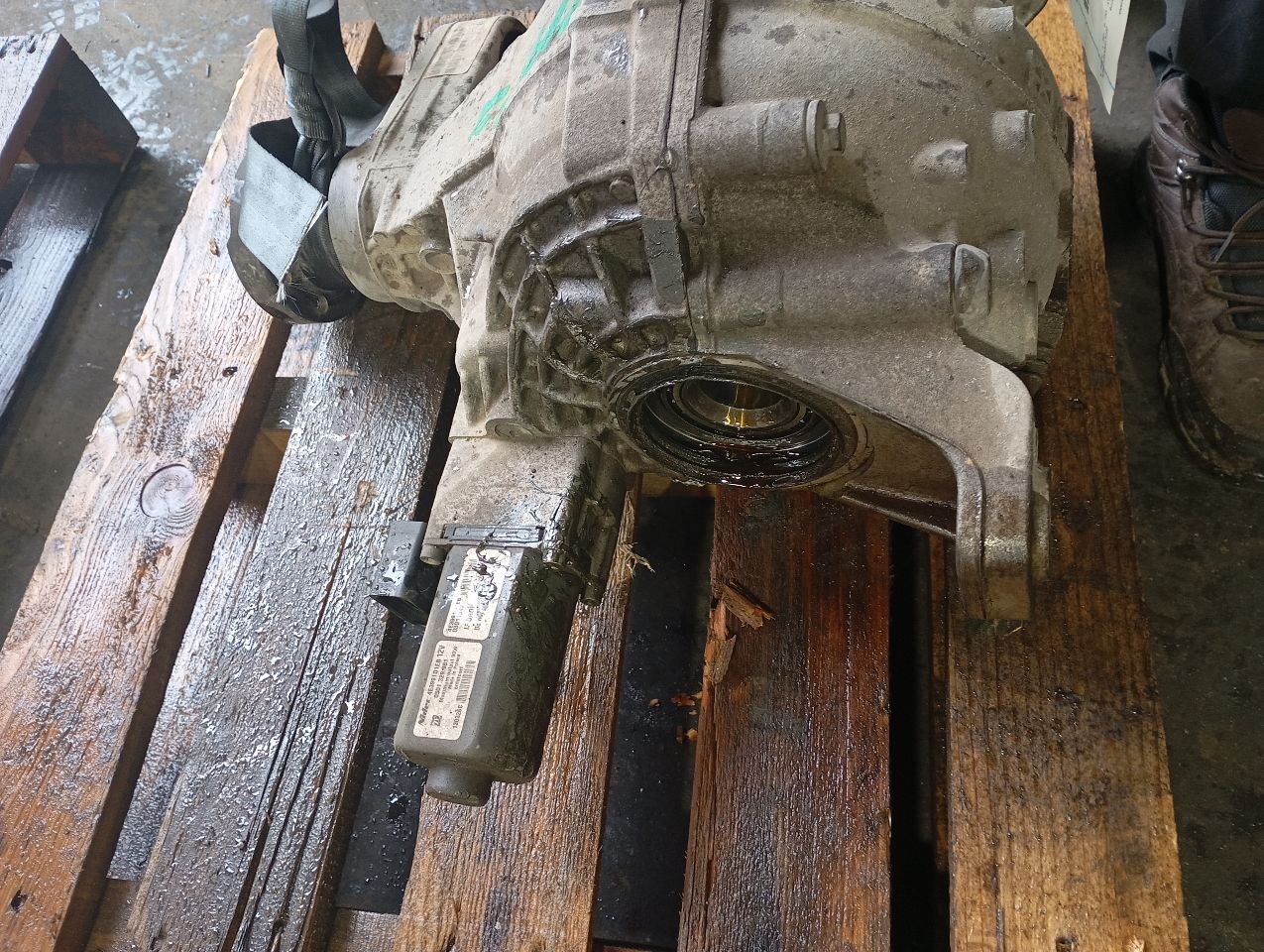 Part image 3