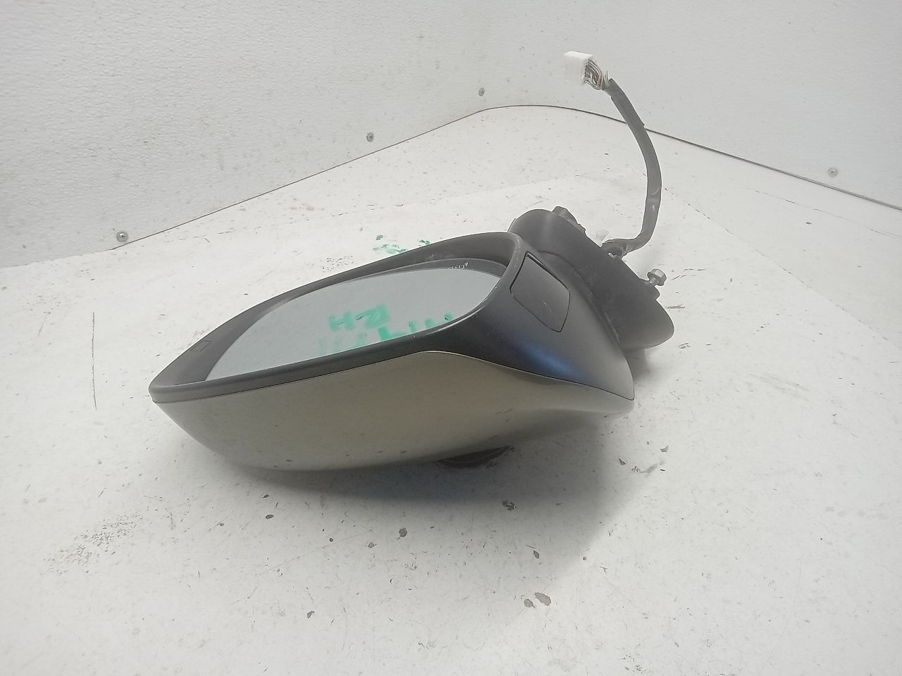 Part image 3