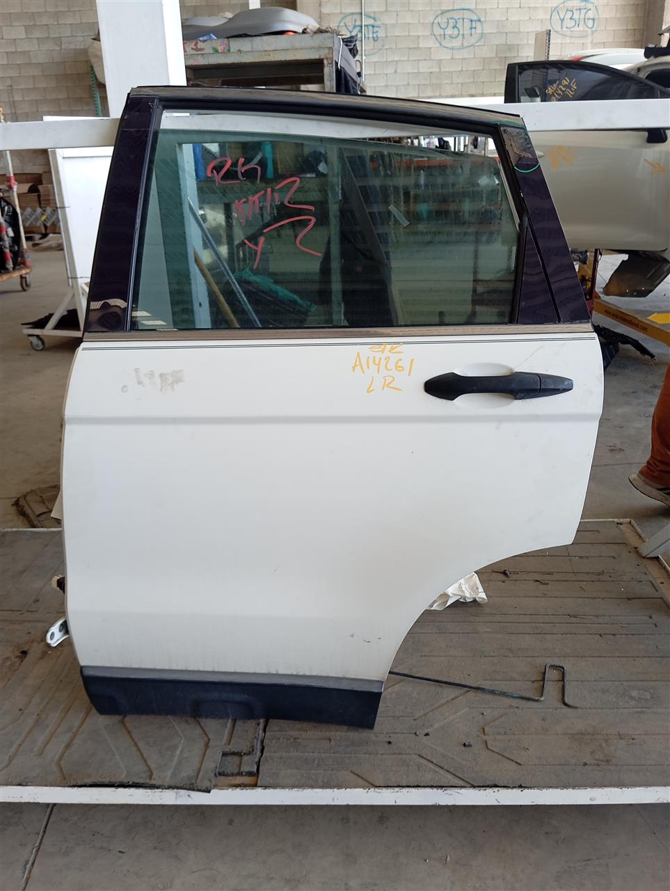 Part image 3