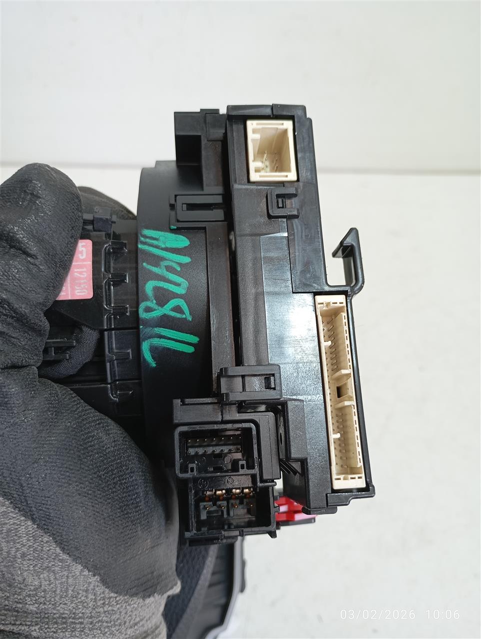 Part image 3