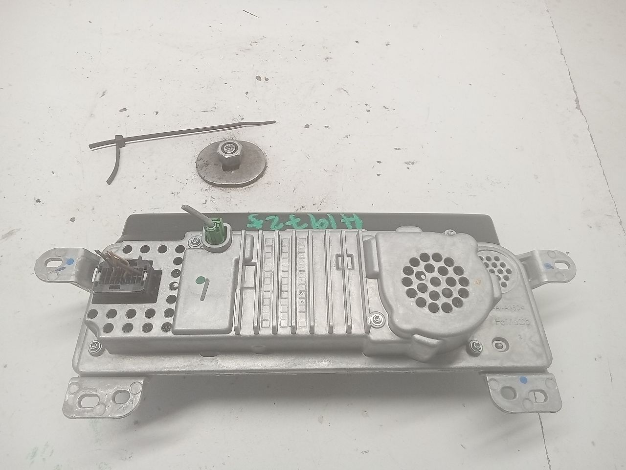 Part image 4