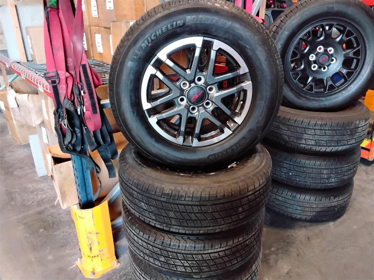 Part image 1