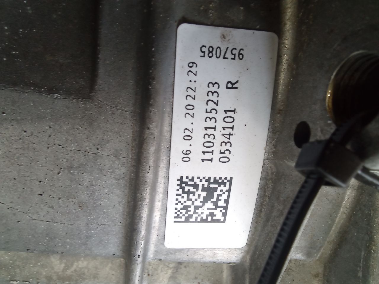 Part image 3