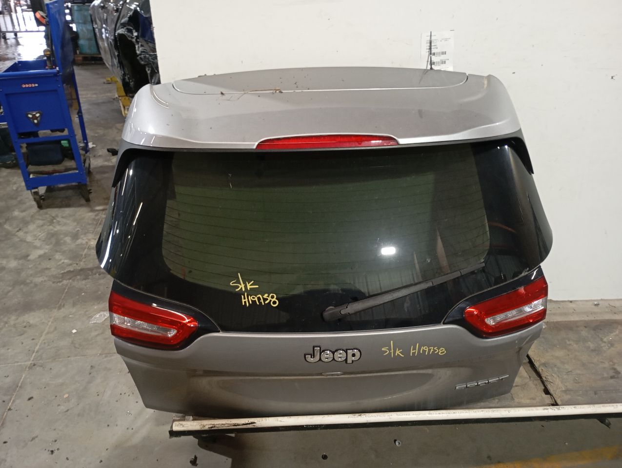 Part image 3