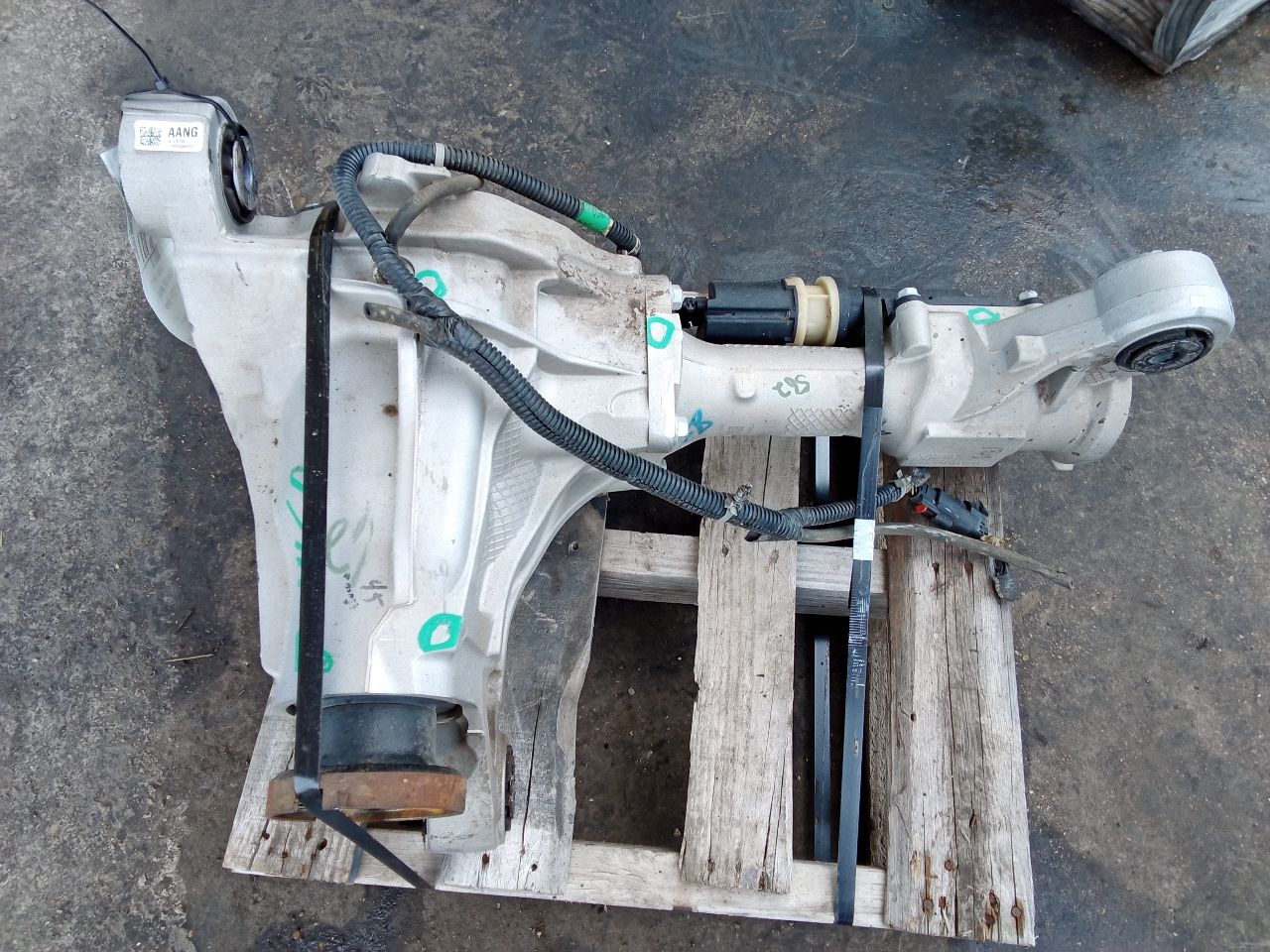 Part image 4