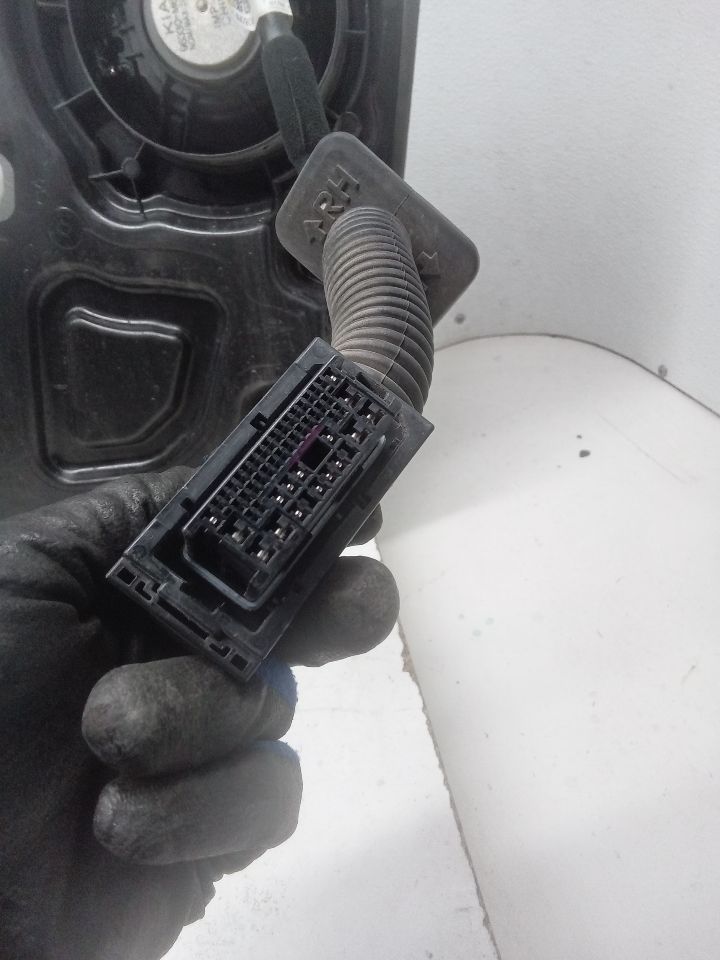 Part image 9