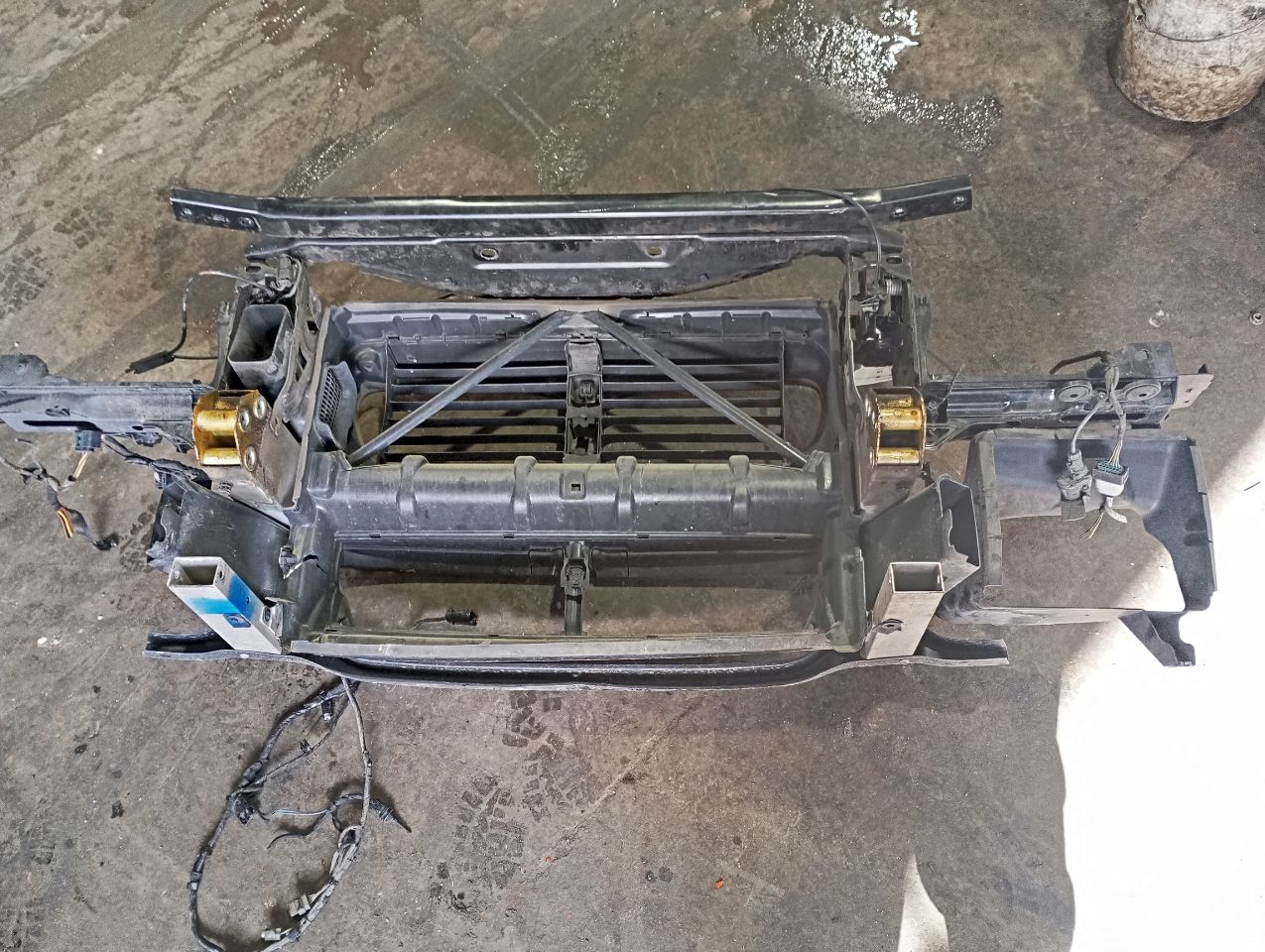 Part image 3