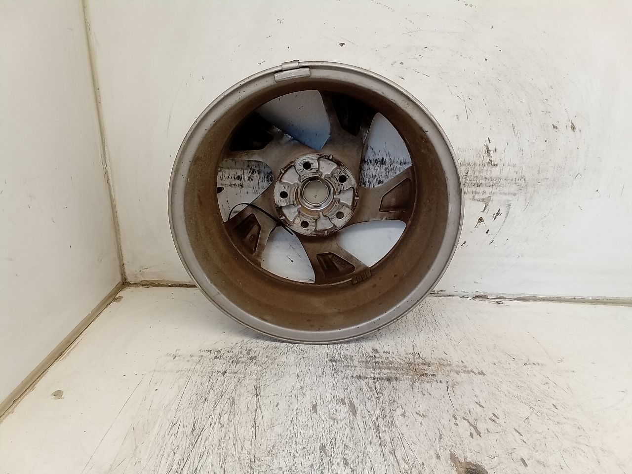 Part image 3