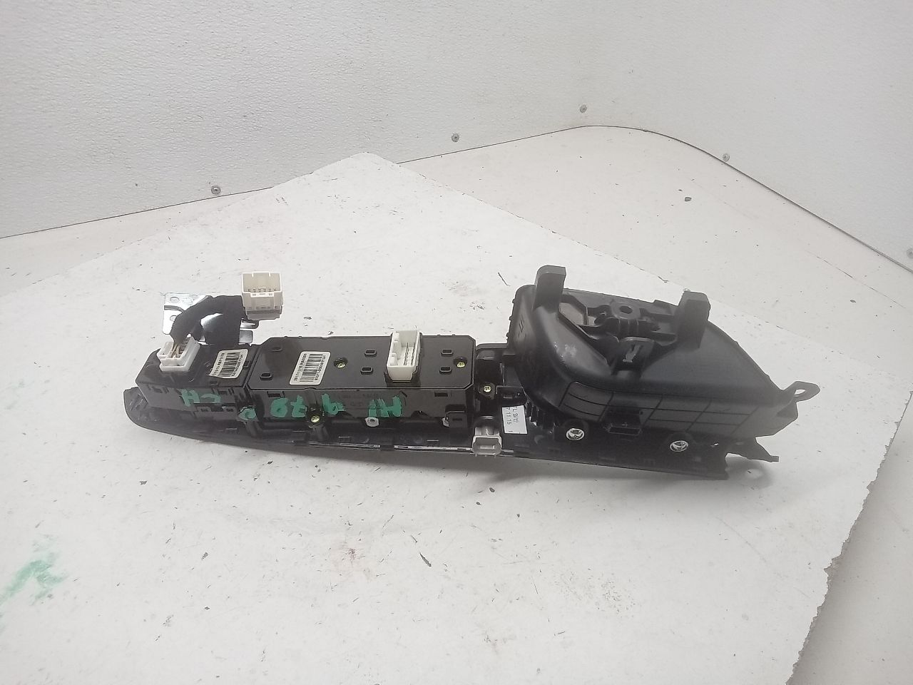 Part image 9