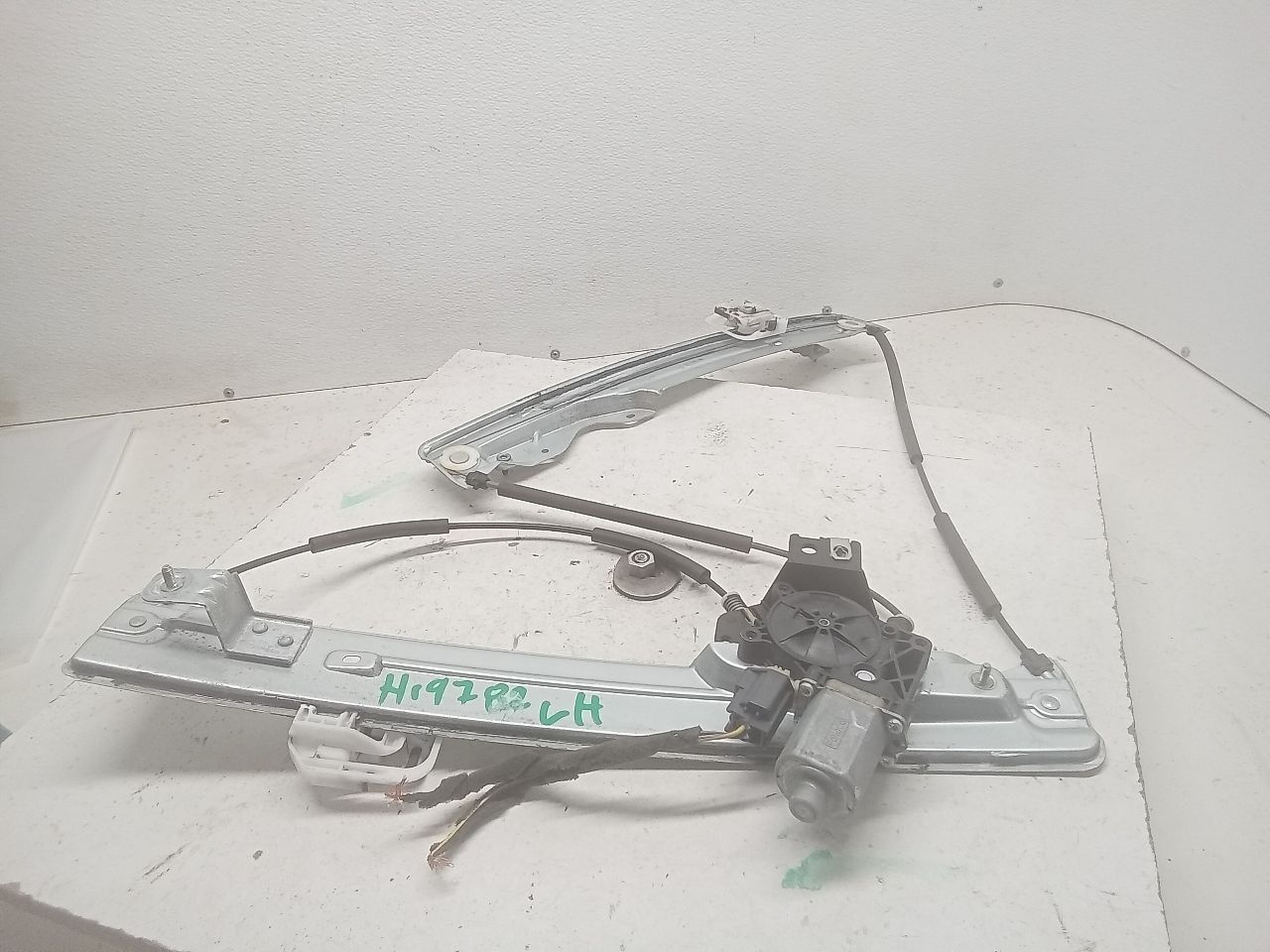 2018 Ford ESCAPE Door Window Reg, Fr