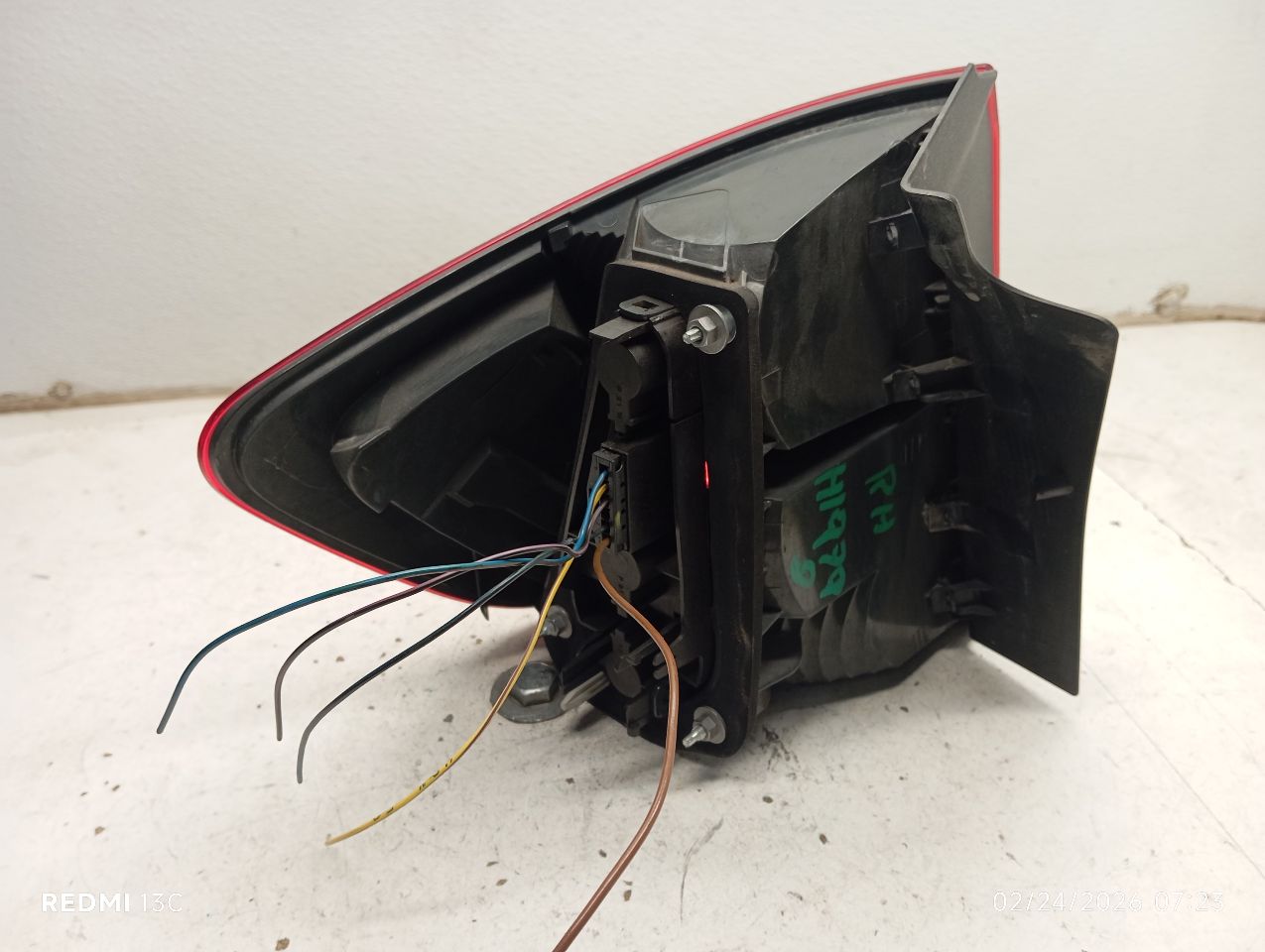 Part image 3