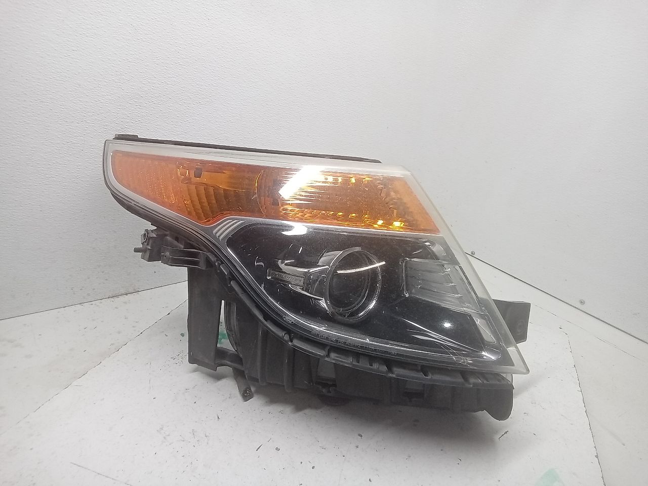 2014 Ford EXPLORER Headlamp Assembly