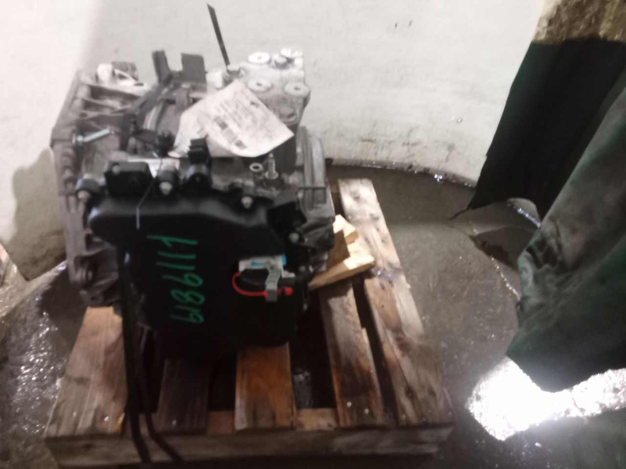 Part image 3