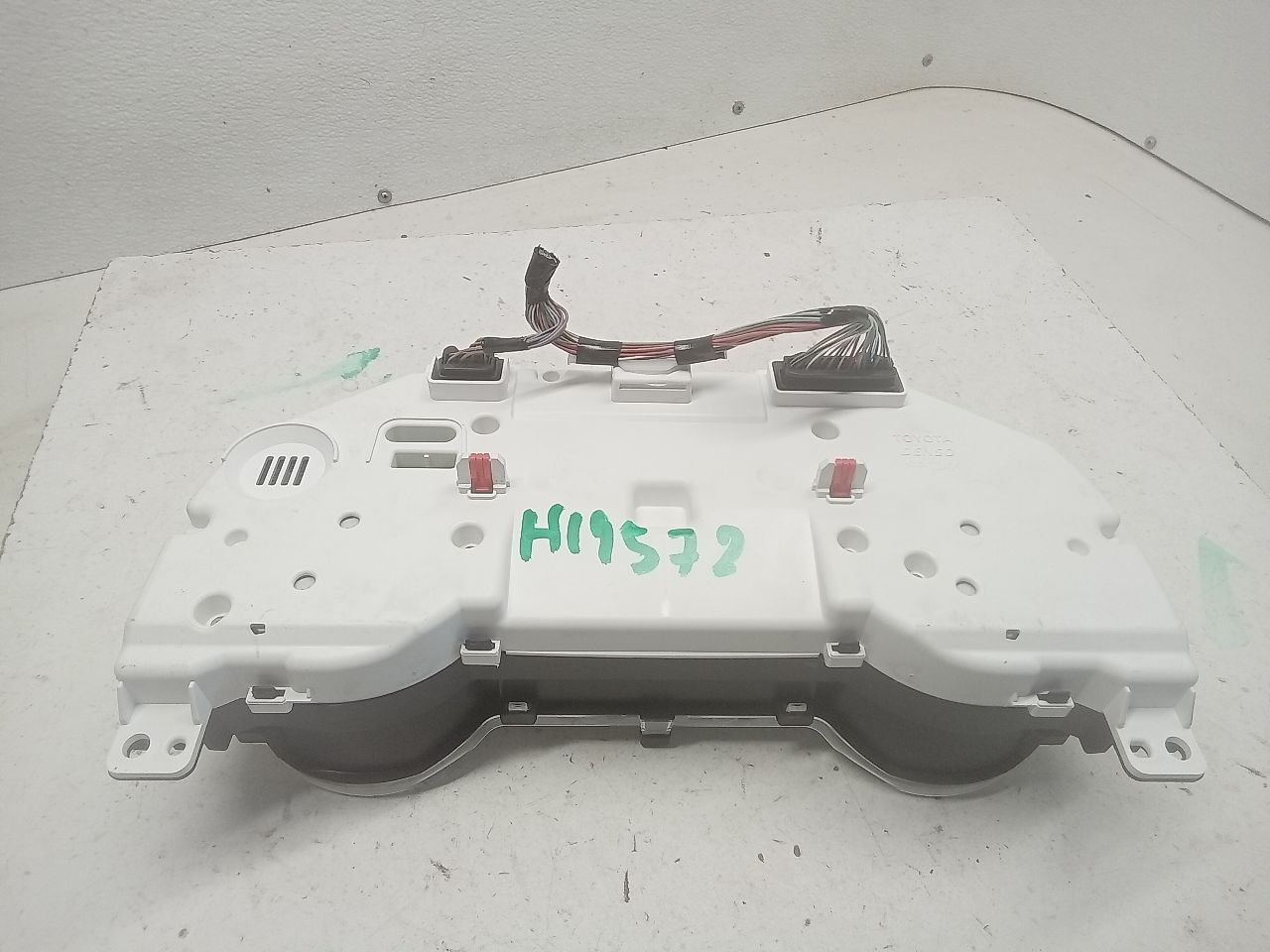 Used 2020 Toyota CAMRY Speedo Head/Cluster - Stock #H19572