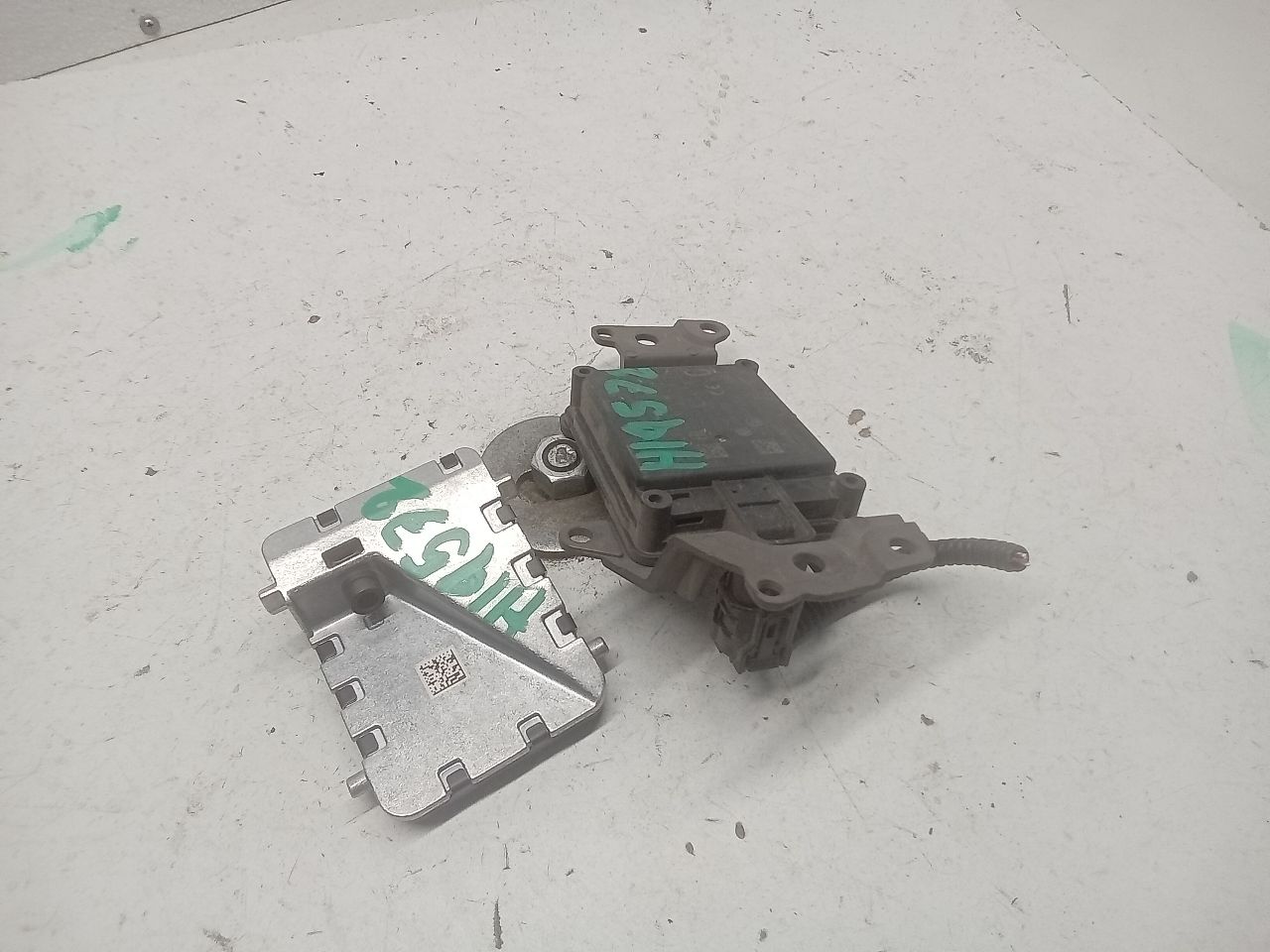 Part image 1