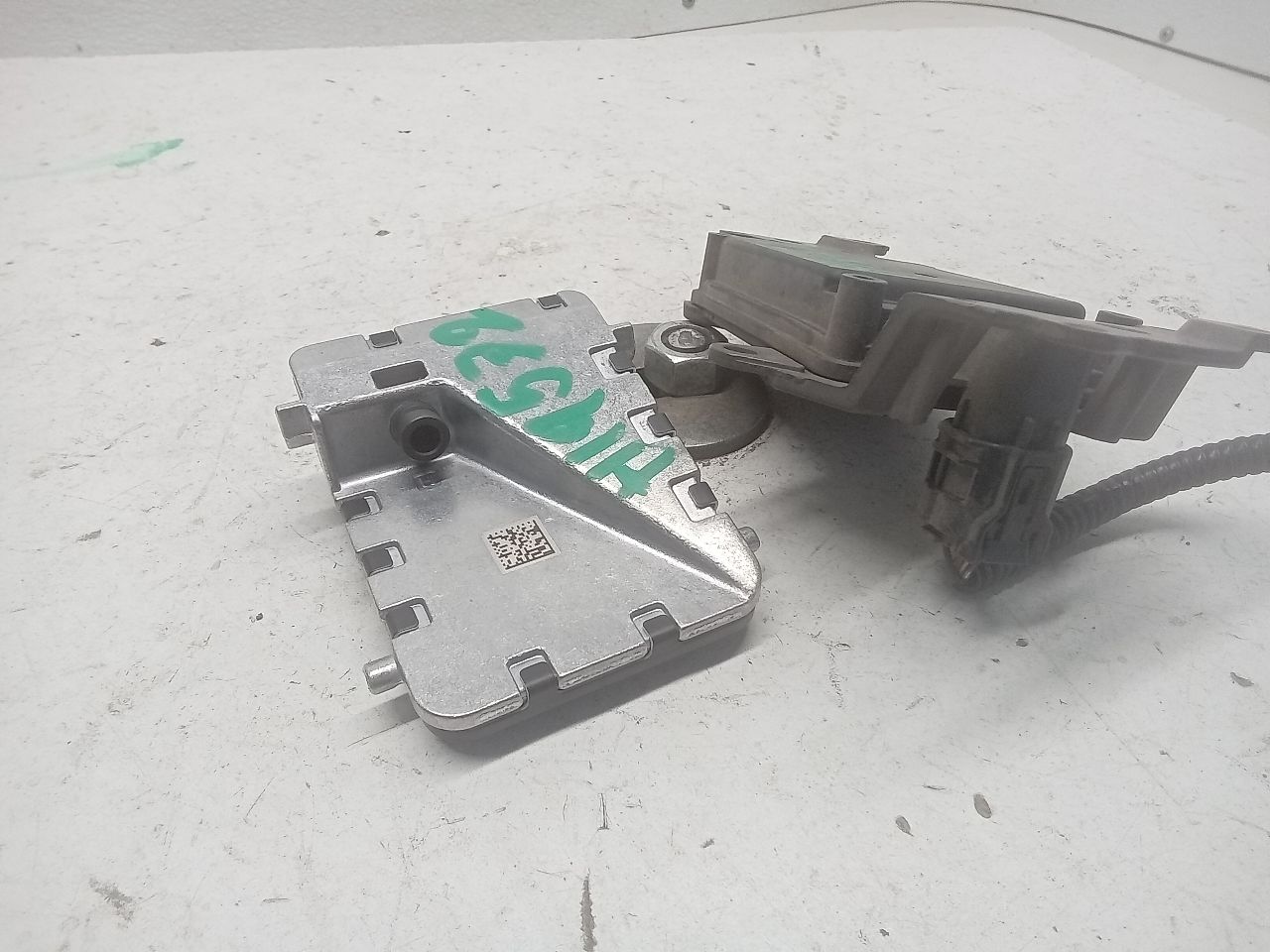 Part image 2