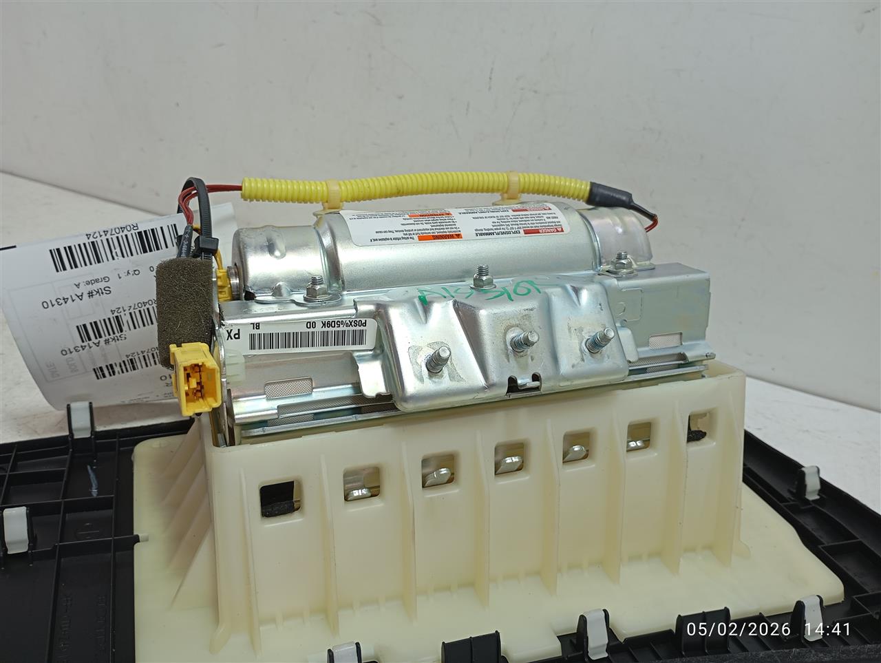 Part image 3