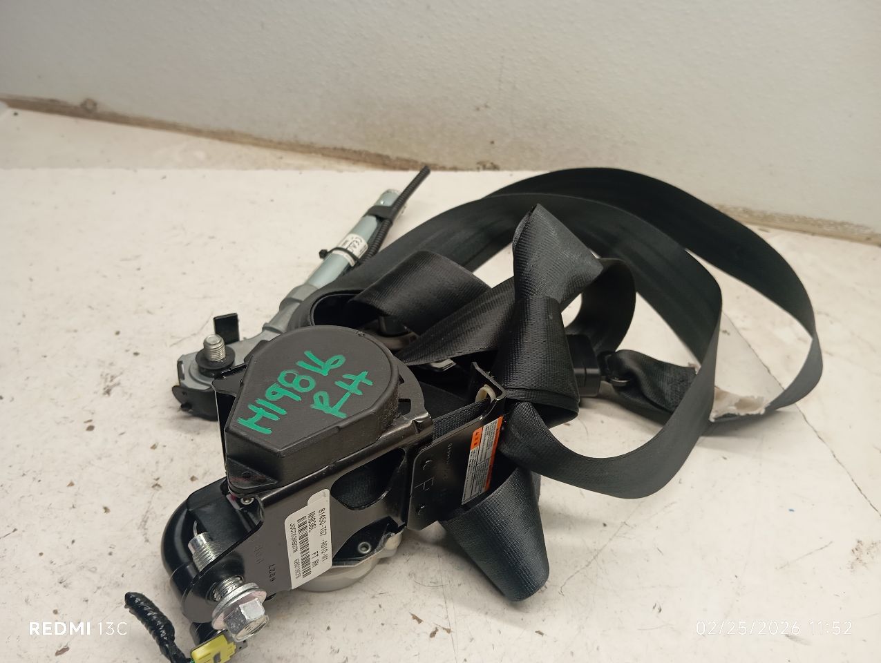 2016 Honda PILOT Seat Belt, Front