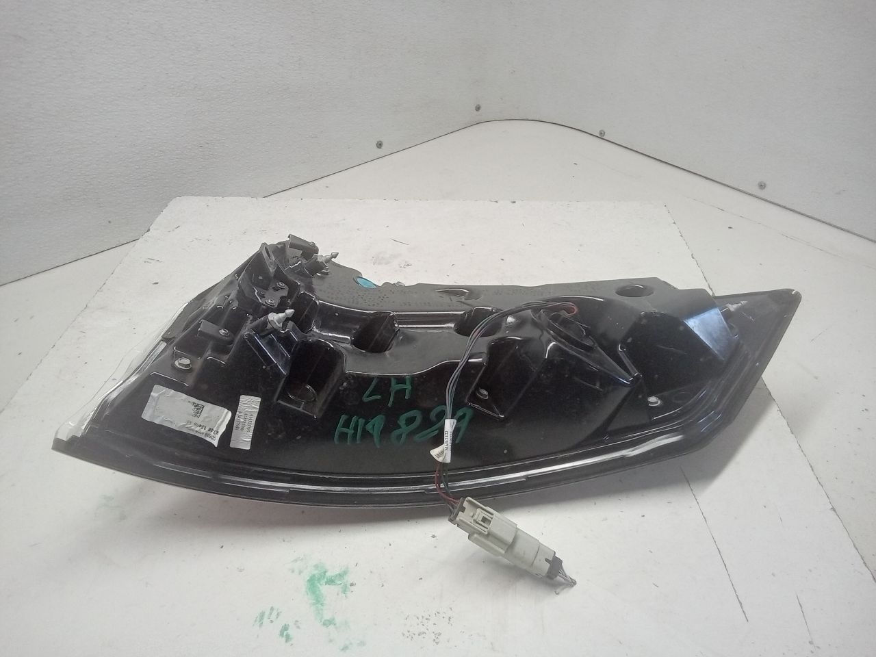 Part image 4
