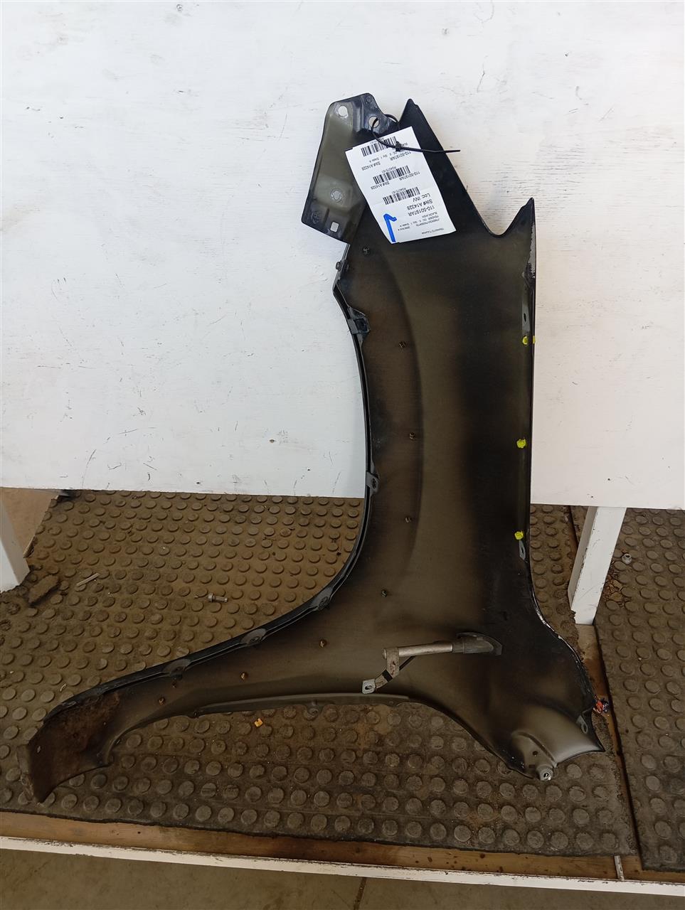 Part image 3