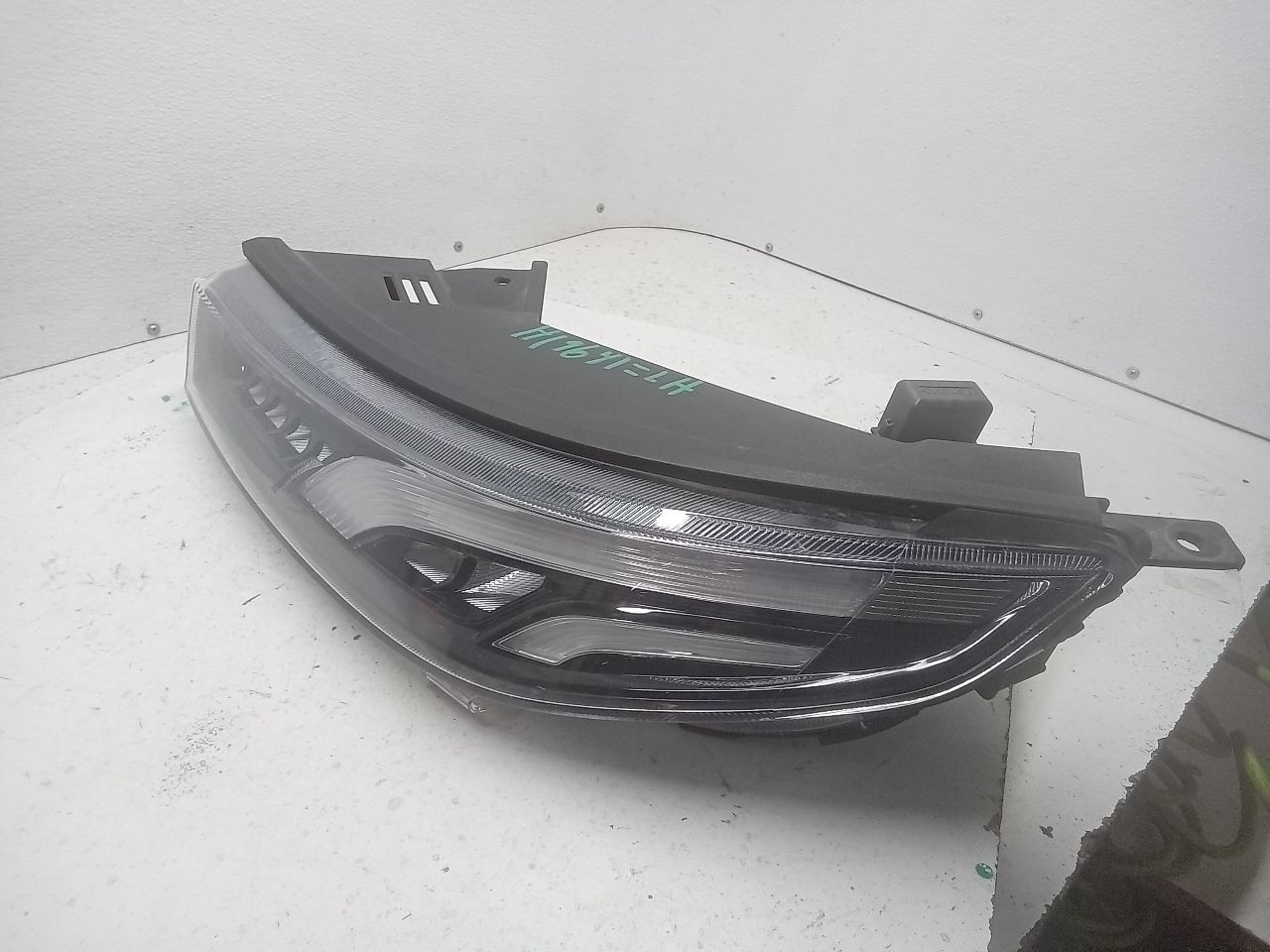 Part image 2