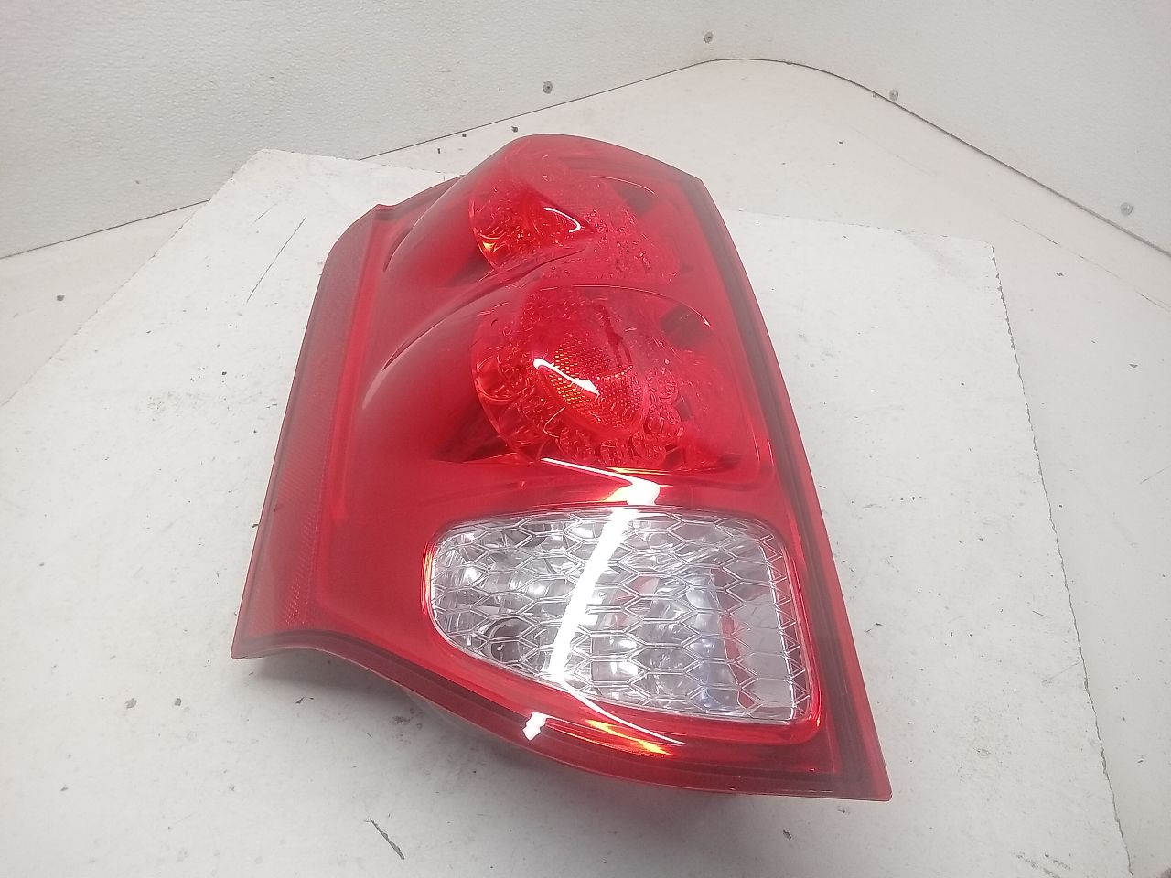 2017 Chrysler CARAVAN Tail Lamp