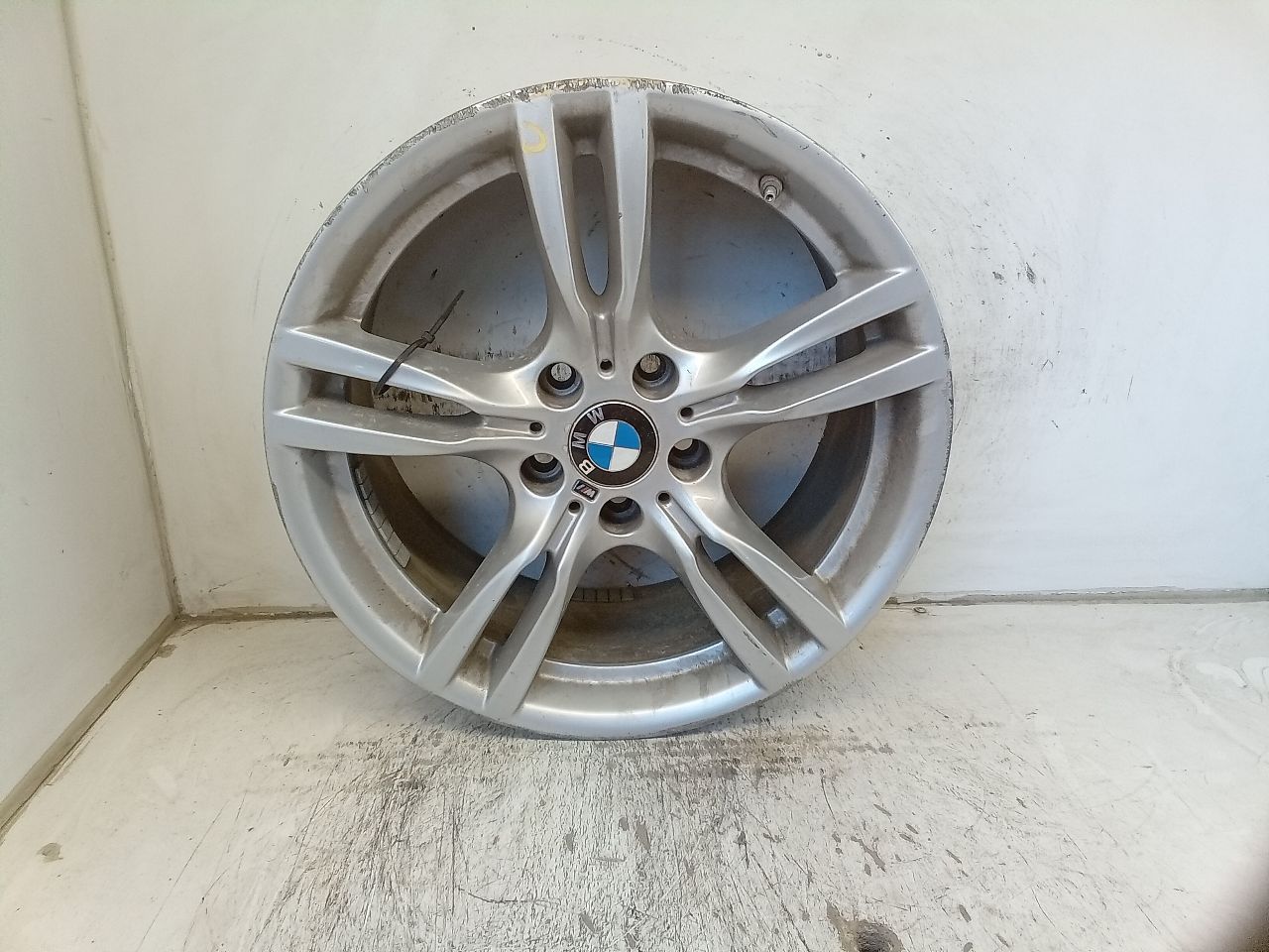 Part image 4