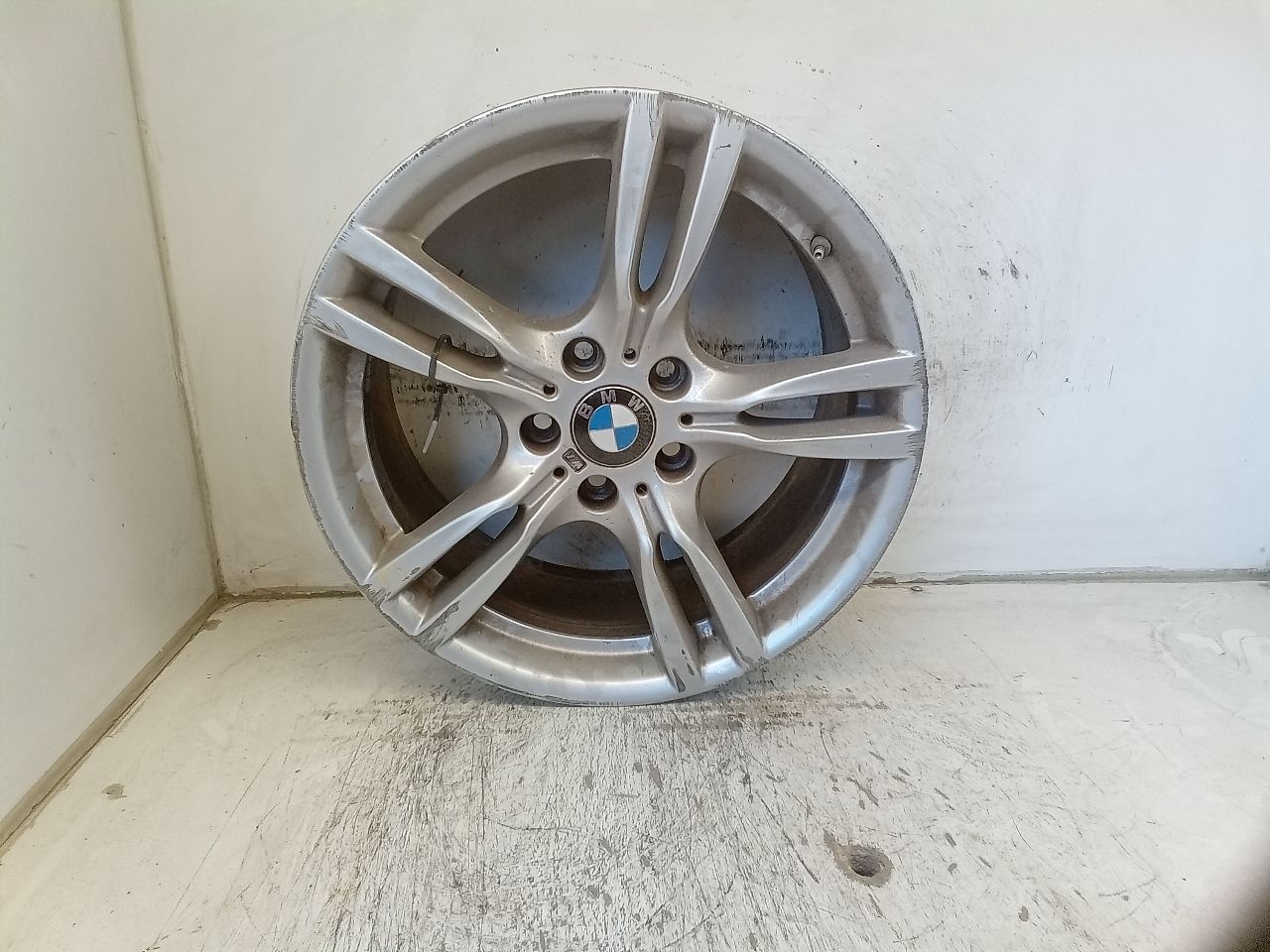 Part image 4