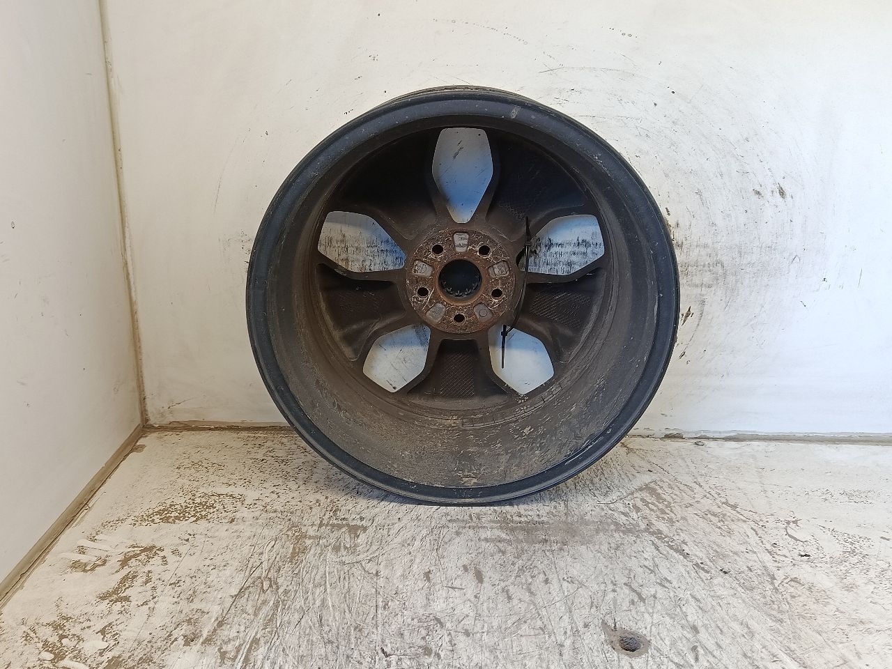 Part image 3