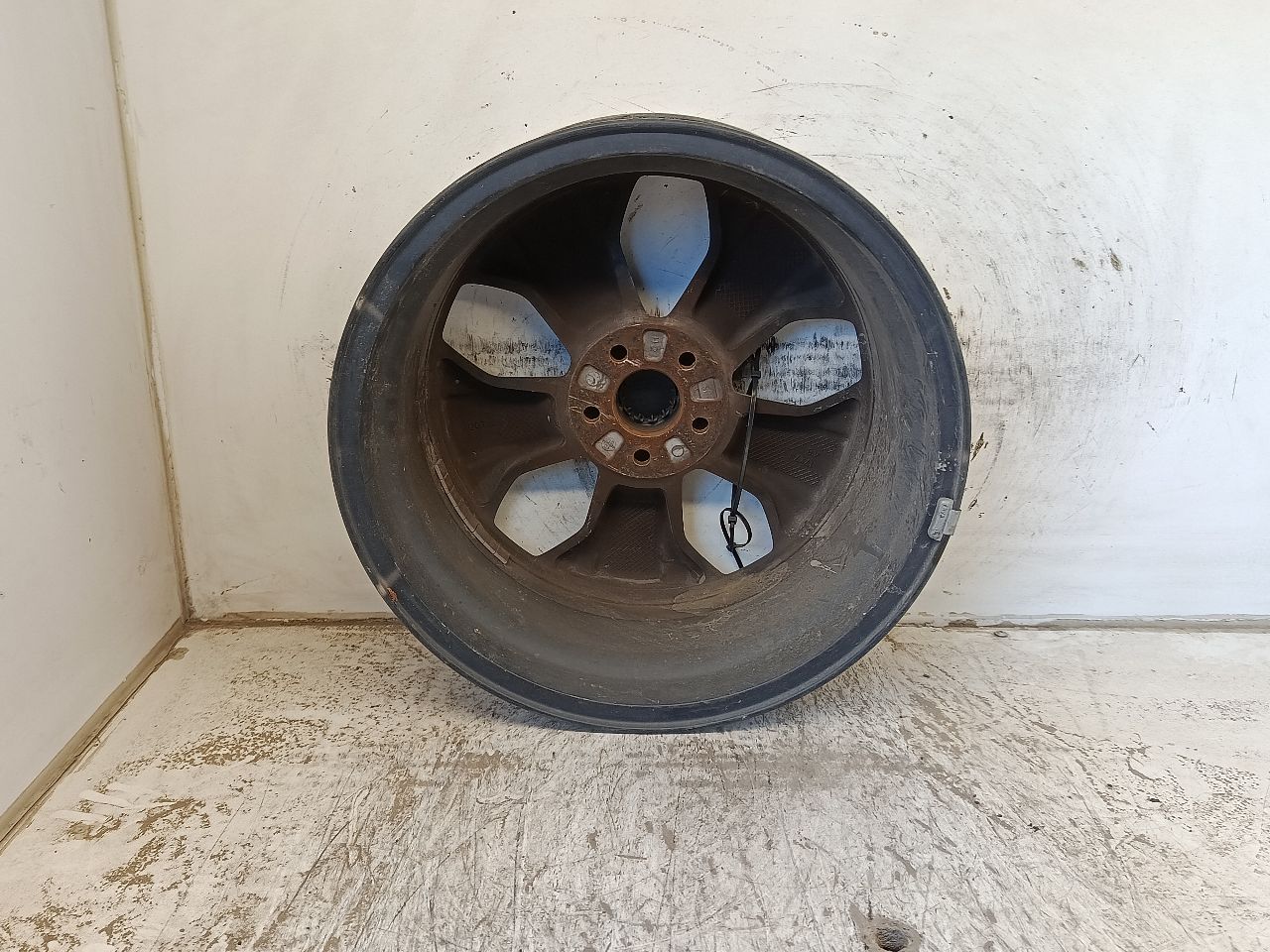 Part image 3