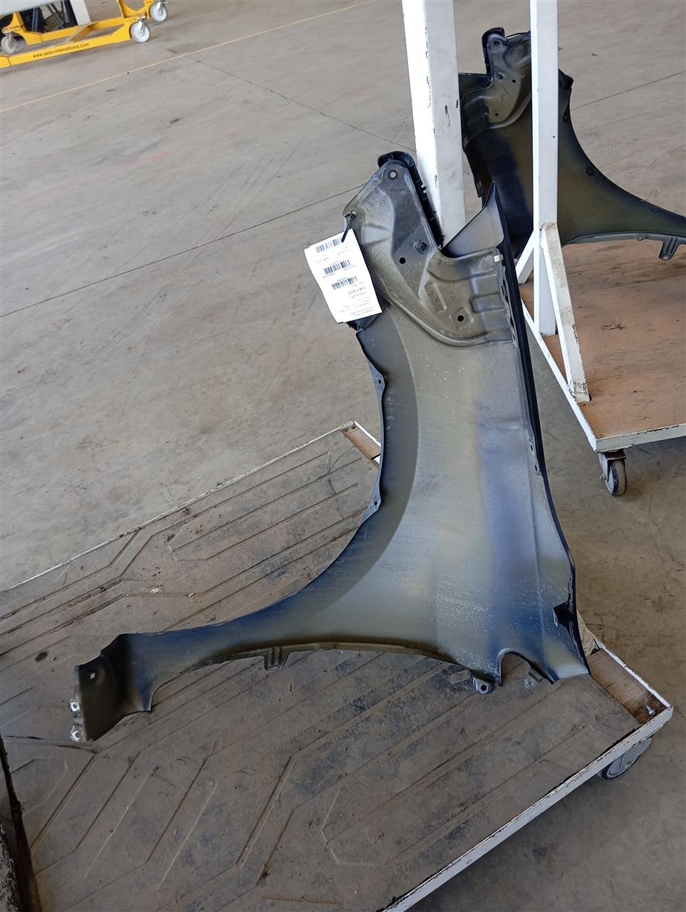 Part image 3