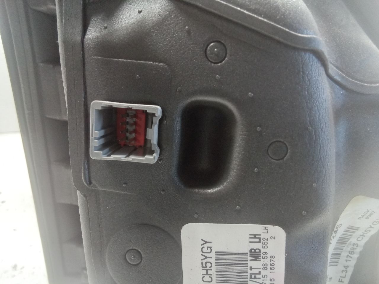 Part image 3
