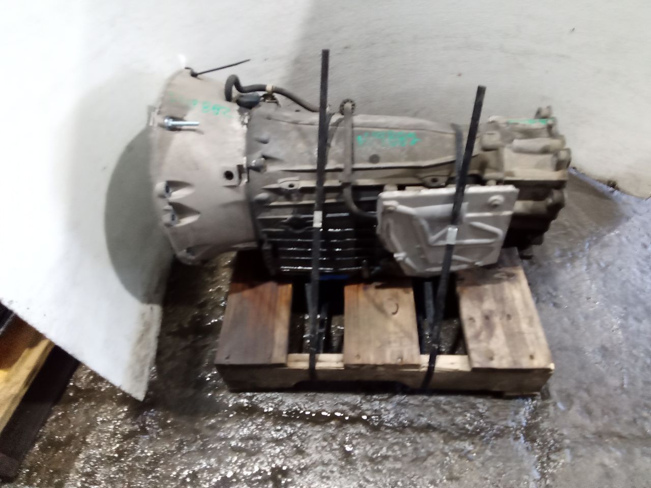 Part image 4