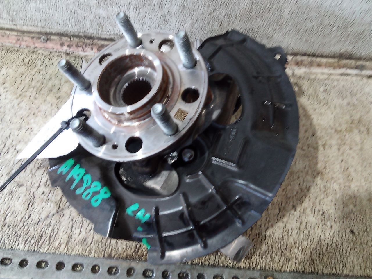 Part image 3