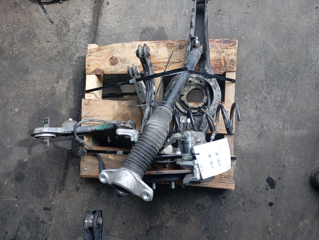 Part image 3