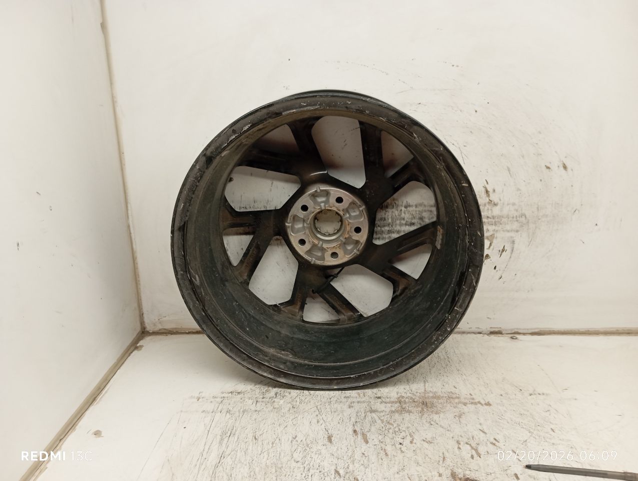 Part image 3