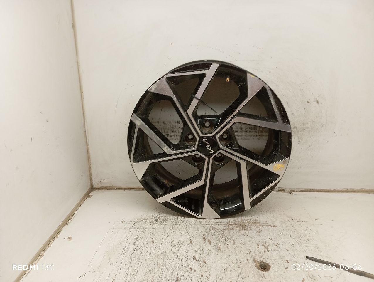 Part image 4