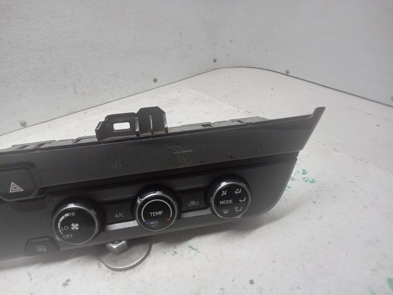 Used 2018 Toyota TACOMA Temp Control - Stock #H19721