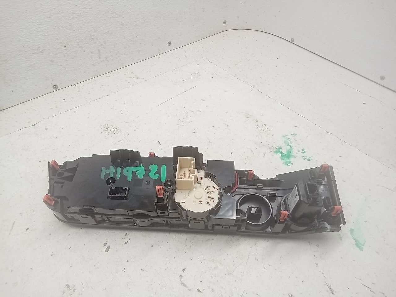 Used 2018 Toyota TACOMA Temp Control - Stock #H19721
