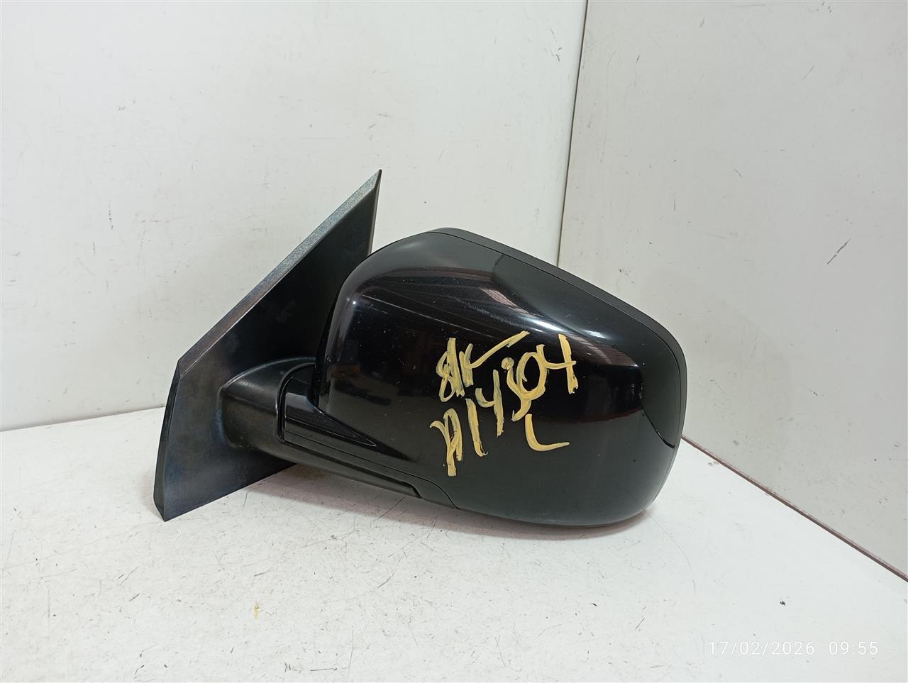 Used 2015 Chrysler JOURNEY Side View Mirror - Stock #A14304