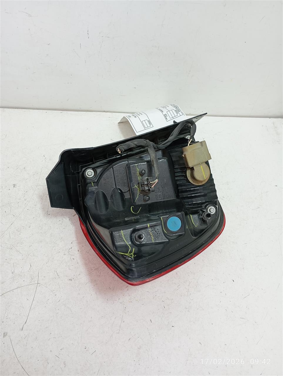Part image 3
