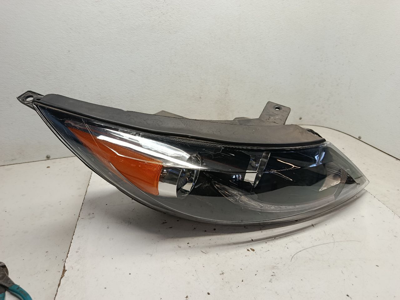 2013 Kia SPORTAGE Headlamp Assembly