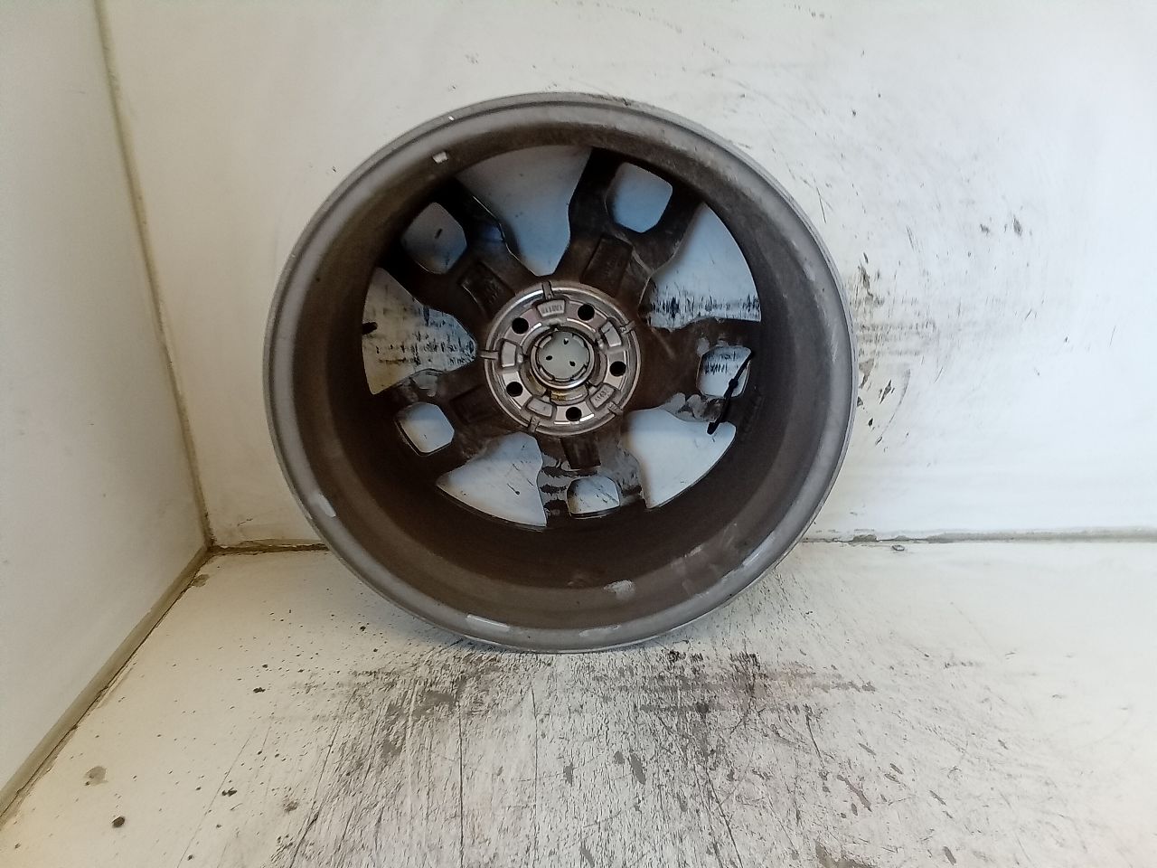 Part image 3