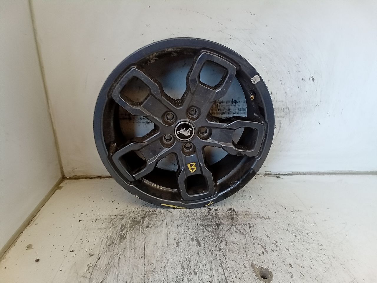 Part image 4