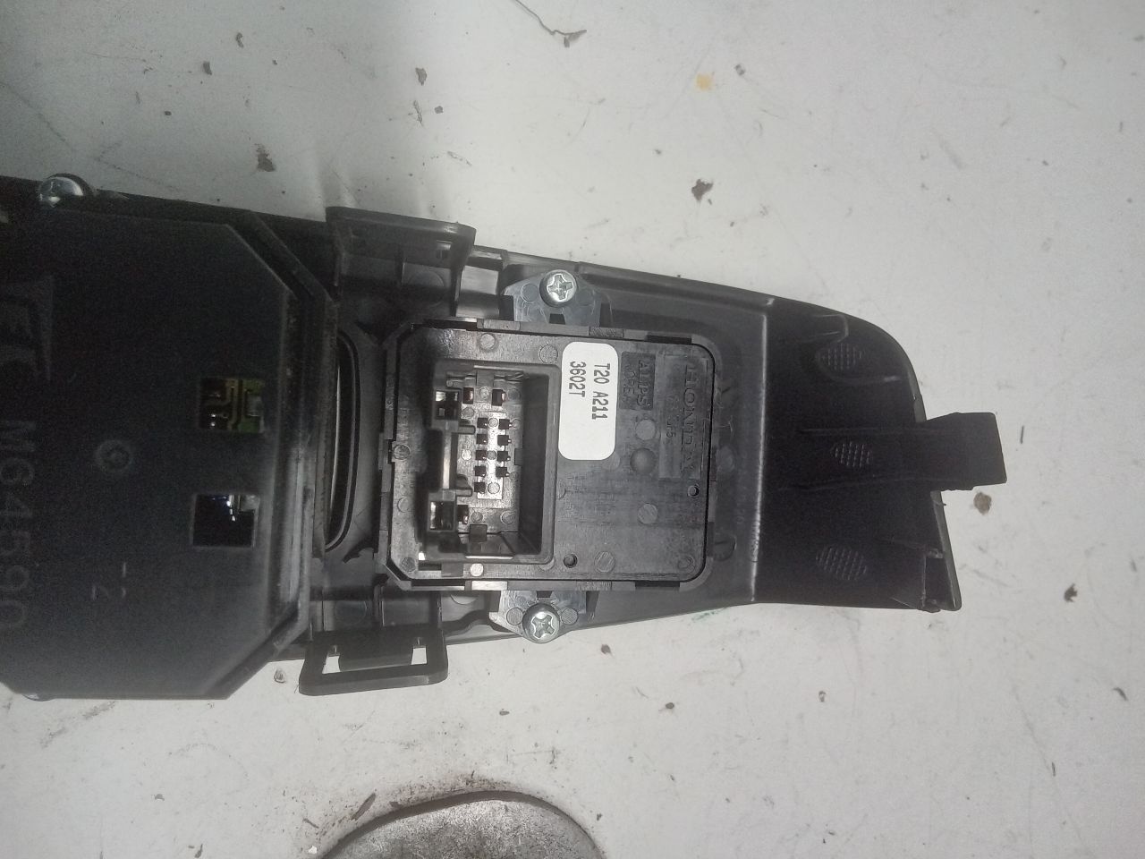 Part image 4