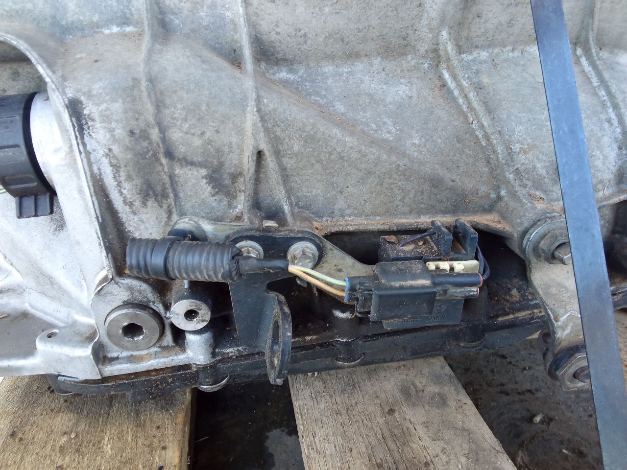 Part image 14