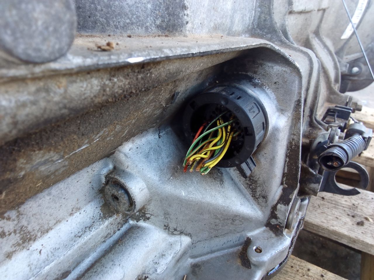 Part image 15