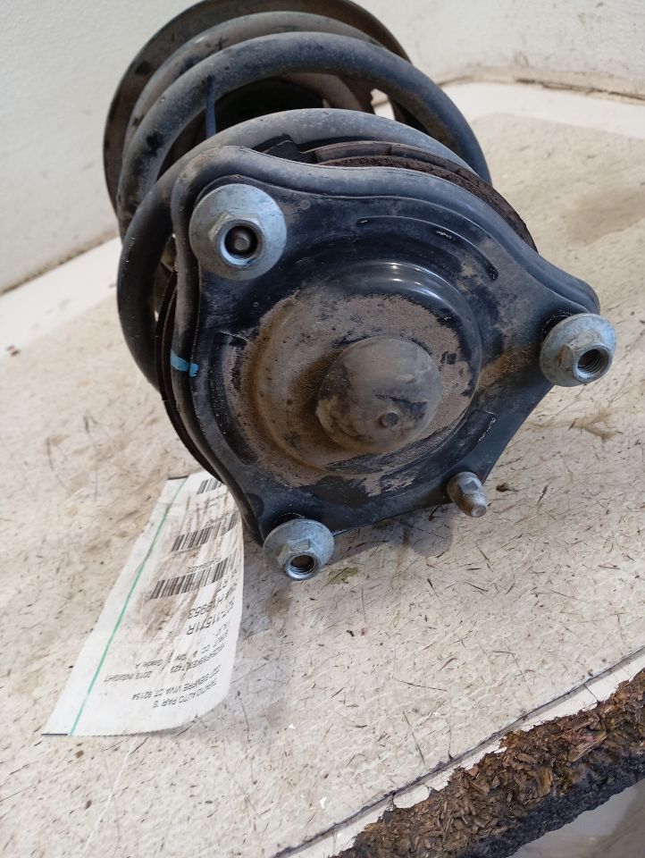 2019 Honda INSIGHT Strut