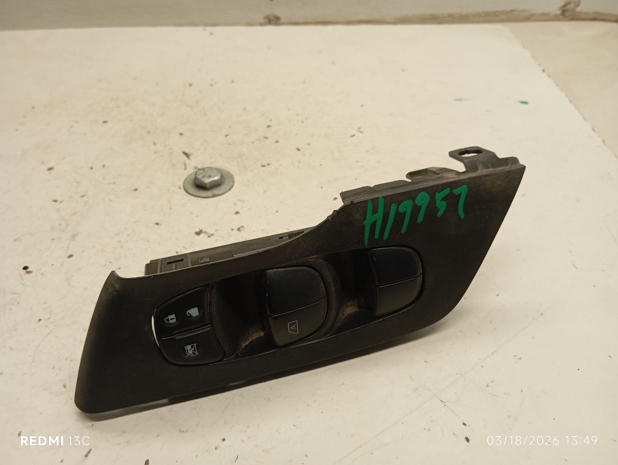 Used 2016 Nissan ALTIMA w/o passenger side automatic up and down window - Stock #H19957