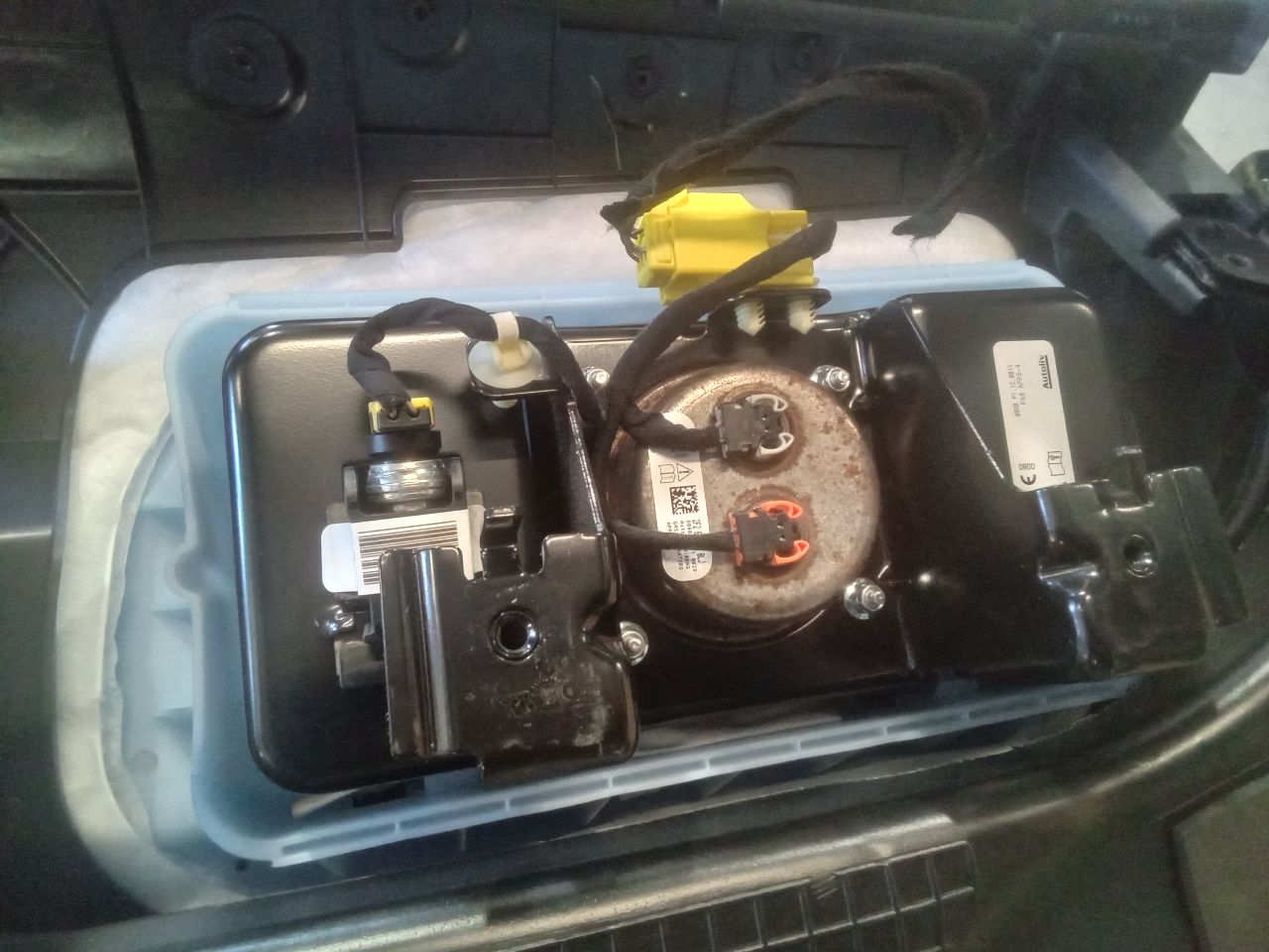 Part image 9